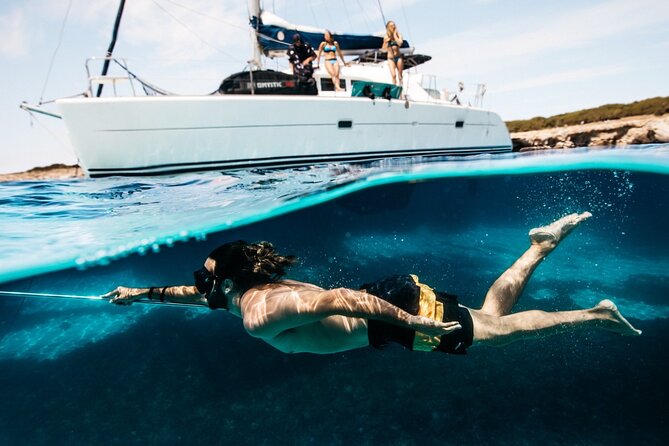 1-Catamaran tour to the Maddalena Archipelago from Cannigione - Leaving Cannigione at 9:30 am