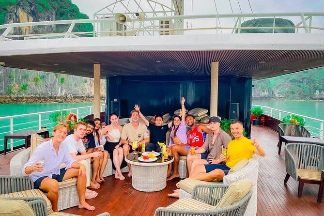 2 Days 1 Night The Catba Catamaran Paradise Cave Tour - Seafood lunch and the move toward Viet Hai Village