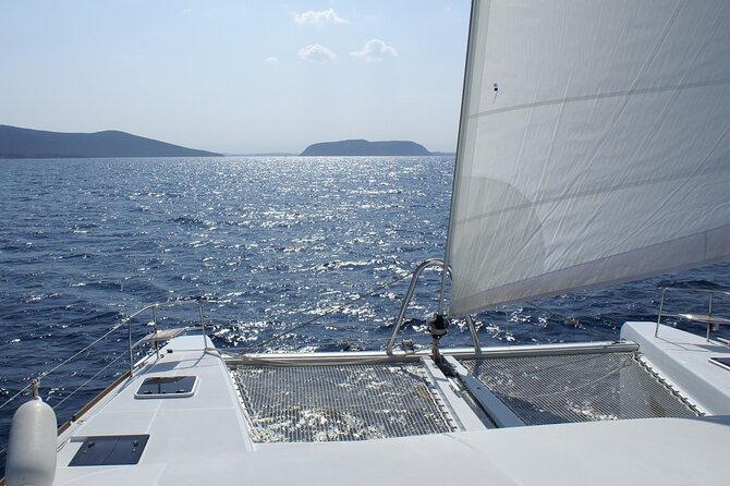 2-Hour Catamaran Tour along the Costa Tropical and Malaga Coast - Is the group size comfortable?