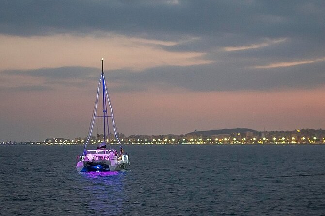 2-Hour Catamaran Tour along the Costa Tropical and Malaga Coast - Two hours along the Costa Tropical