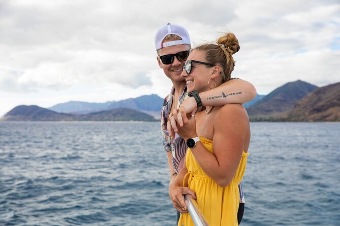 2-Hour Oahu Sunset Catamaran Sail - Crew service and the amount of commentary