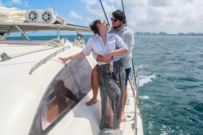 2 in 1 Catamaran to Isla Mujeres Tour from Cancun with Open Bar - Be careful with optional golf cart offers