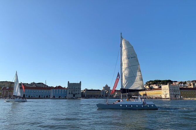 2H Private Sailing Catamaran "Vertigo" Tour in Lisbon up to 18pax - What you receive on board