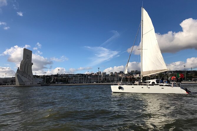 2H Tour on a Private Sailing Catamaran "Scarlett" up to 16 people - How this cruise compares with a public river ride