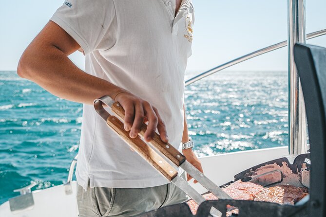 3 Hours Private Tour with Dives in Catamaran in Lisbon - The return past Lisbon’s beaches