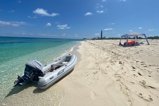 4 Days, 3 Nights Sailing Catamaran Experience in the Exumas, Bahamas - Food and drink require planning