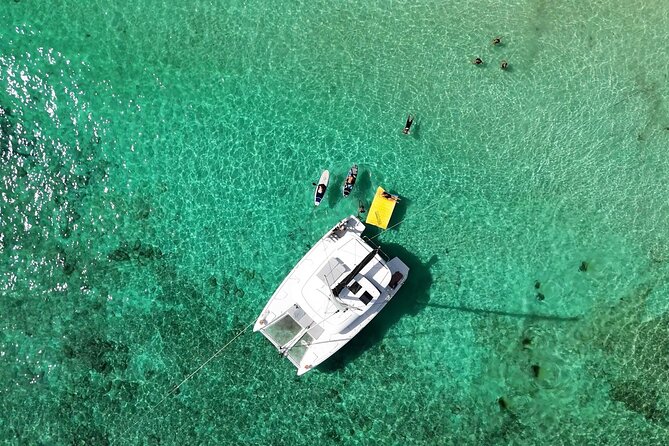 4 Hour Catamaran Experience in a Private 42' Lagoon - Key points at a glance