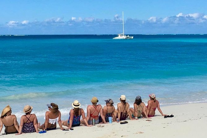 4 Hour Private Catamaran Sail and Snorkel from Grace Bay Beach, Providenciales - Half Moon Bay or Little Water Cay