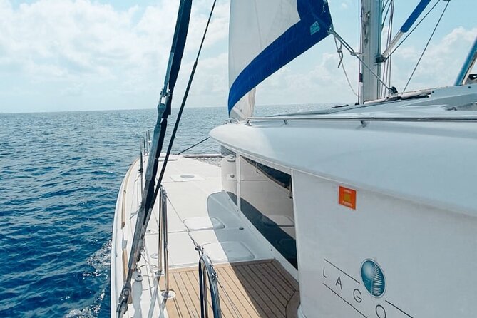 4 Hours Exclusive 45' Lagoon Catamaran Experience - What the Crew Adds to the Day