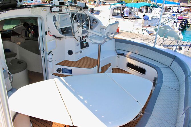 4hrs / 46ft Catamaran Private Charter From Cancun to Isla Mujeres - Isla Mujeres, beaches, and downtown
