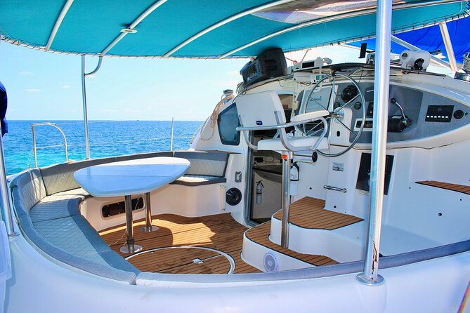 4hrs / 46ft Catamaran Private Charter From Cancun to Isla Mujeres - Open bar, music, and the social side