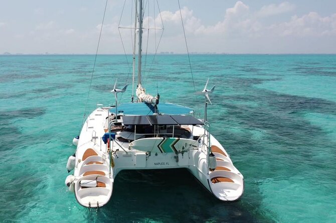 4hrs / 46ft Catamaran Private Charter From Cancun to Isla Mujeres - Four hours between reef and sandbank