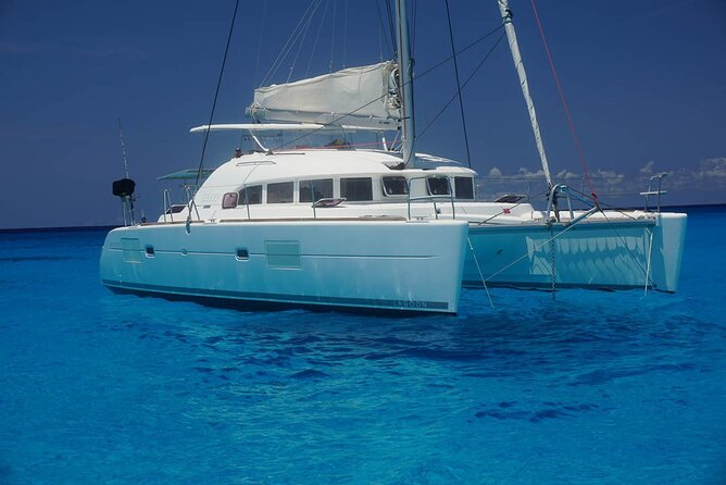 5H Private 40'Catamaran All-Inclusive in Tulum & Playa del Carmen - Troll fishing and the chef’s family sauce