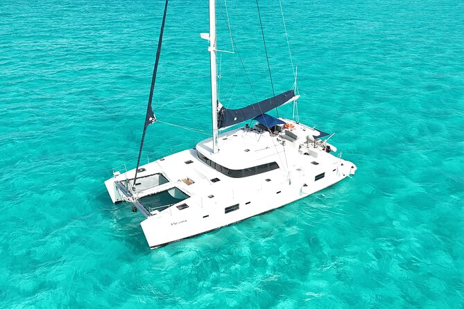 7hrs/60ft Luxury Catamaran Private Charter Cancun to Isla Mujeres - Lunch, Drinks, and the Beach Club Stop