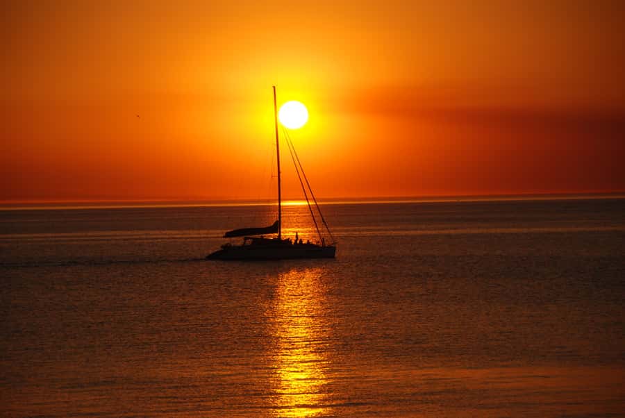 Adelaide: Glenelg Twilight Catamaran Cruise with Drink - Why Glenelg works so well at twilight