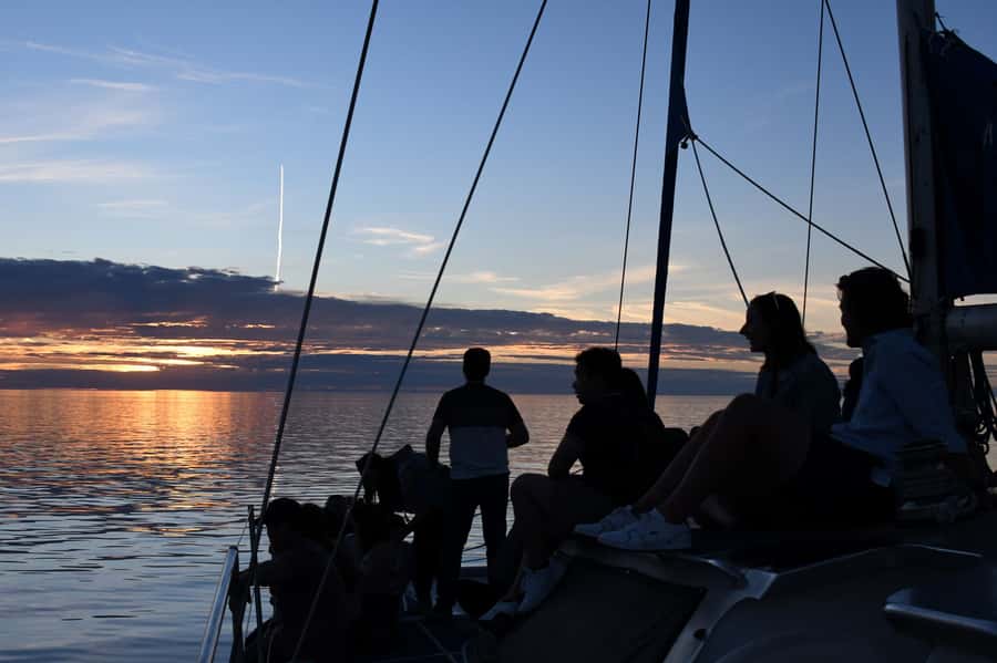 Adelaide: Glenelg Twilight Catamaran Cruise with Drink - Boarding at Marina Pier