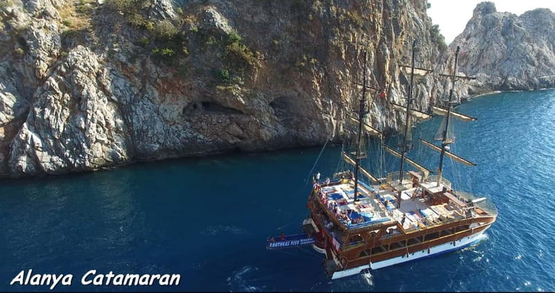 Alanya: Catamaran Boat Trip with Swimming Stops incl Lunch - Pirates, Lovers, and Phosphorus Caves