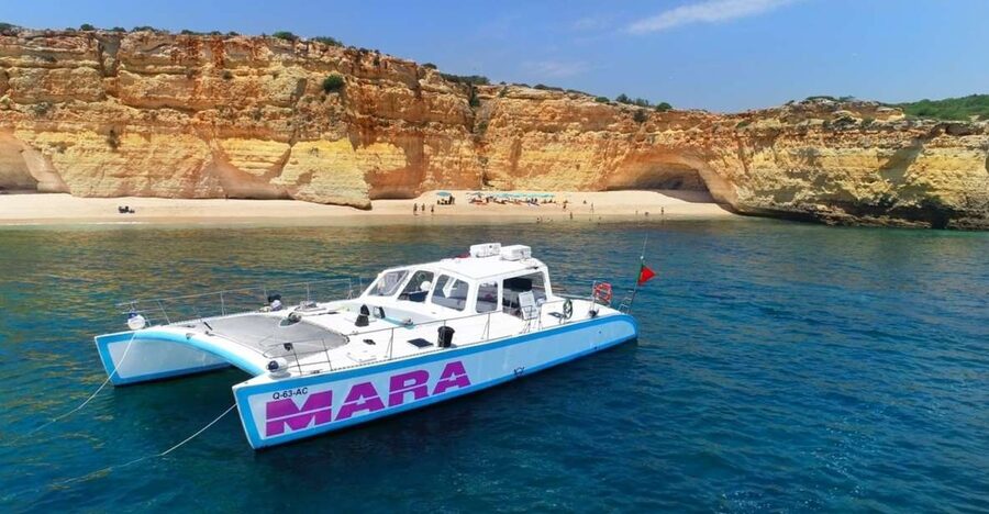 Albufeira: Catamaran Cruise with BBQ & Open Bar on the Beach - Six hours from Albufeira Marina to the Benagil coast