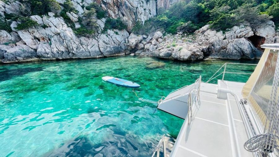 Alghero: Full day on a catamaran in Porto Conte Natural Park - Who will enjoy this outing most