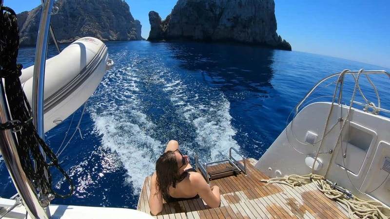 Alghero: Scenic Catamaran Cruise with Lunch and Snorkeling - A full day along Alghero’s northern coast