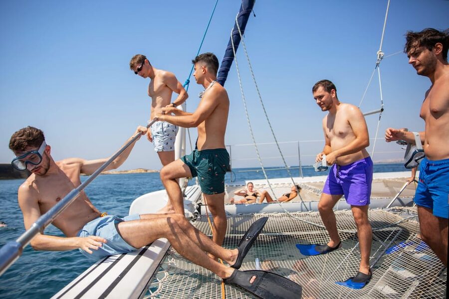 Alicante: 6-Hour Catamaran Cruise to Tabarca Island - Sailing from Alicante Port to Tabarca