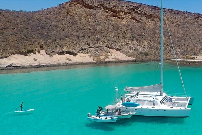 All-Inclusive catamaran Espiritu Santo Island Tour from Los Cabos - Snorkeling, kayaking, and beach time