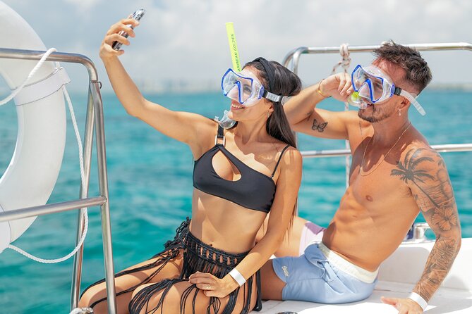 All Inclusive Isla Mujeres Catamaran - Exploring Isla Mujeres on your own