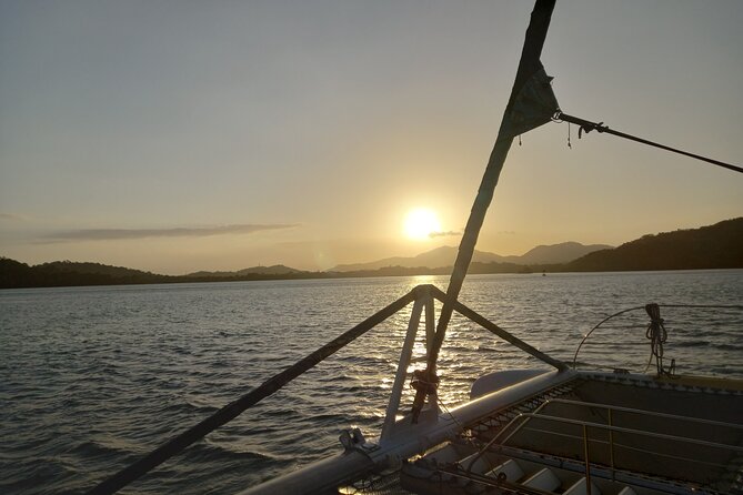 All Inclusive Sunset Panama Bay Catamaran Tour From Panama City - The open bar is useful, but snacks are modest