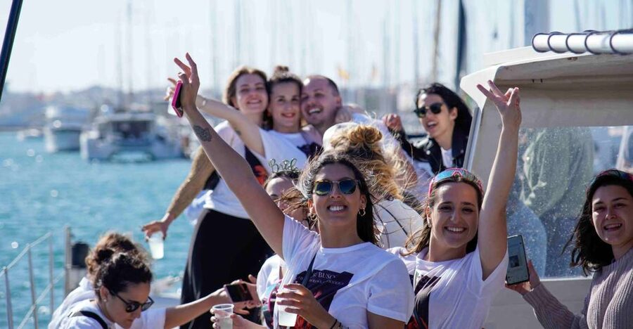 Altea: Catamaran Party Boat - Choosing Between the Central Area and the Nets