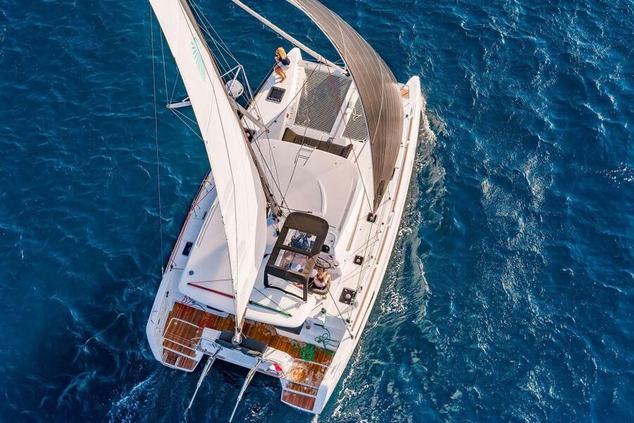 Archipelago di La Maddalena: Catamaran Tour Full day-Lunch - A full day aboard Jalima