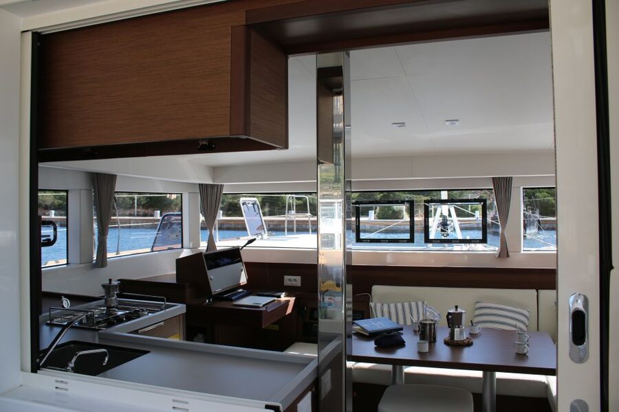 Archipelago di La Maddalena: Catamaran Tour Full day-Lunch - What the $269.62 price includes