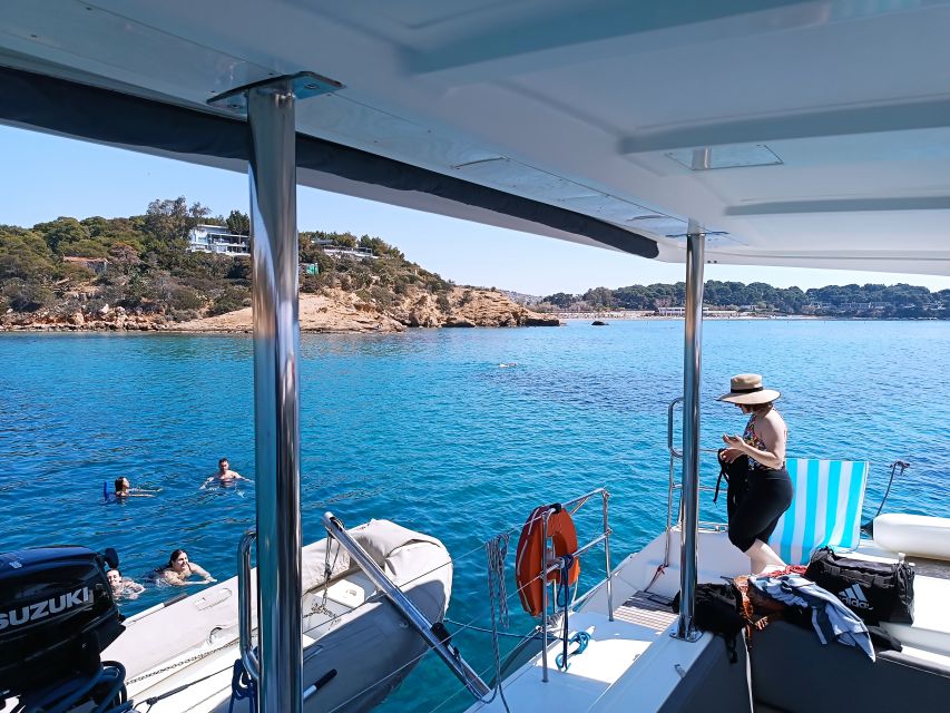 Athens: Catamaran Cruise with Fresh Lunch and Wine - The crew and the feel onboard