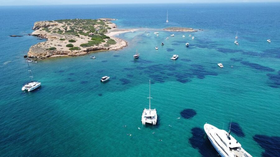 Athens: Catamaran Cruise with Fresh Lunch and Wine - Hydroussa: the first swim in open water