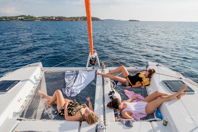 Athens Private Full day Catamaran cruise with meal & drinks - Sailing Toward Aegina