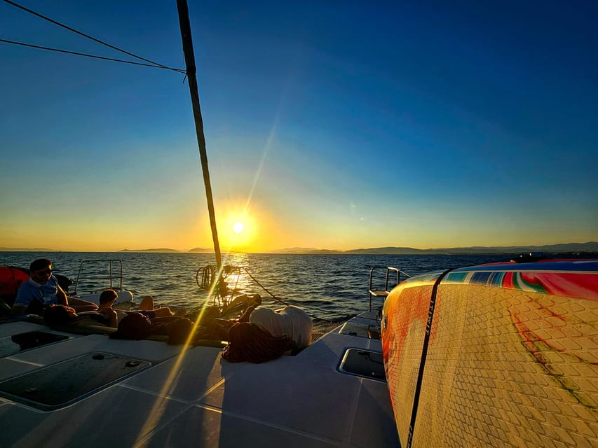 Athens: Riviera Catamaran Tour with Fresh Meal and Drinks - The crew makes a real difference