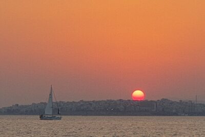 Athens Riviera Catamaran tour with fresh Meal Drinks and Swimming