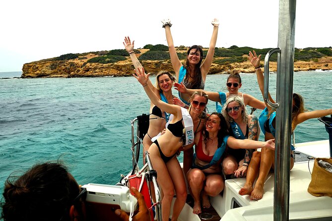 Athens Riviera Catamaran tour with fresh Meal Drinks and Swimming - What the $157.28 price really covers