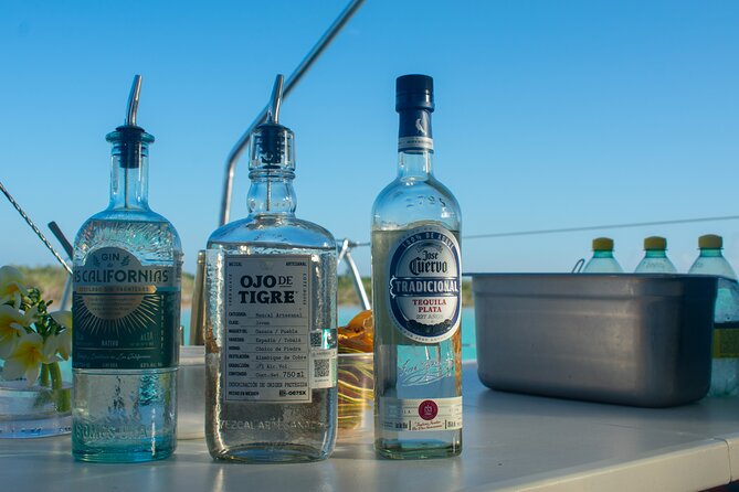 Bacalar - Gourmet Tour in Private Catamaran with Cocktails Included - Cocktails Prepared During the Cruise