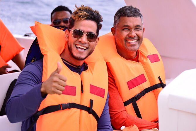 Bacardi Island Excursion with Catamaran, Beach and Lunch - Cayo Levantado is the reason to make the long day