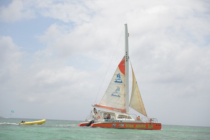 Banana Adventure Catamaran Shipwreck Snorkel and Turtle Swim - Sailing the Aruba coast on a stable catamaran