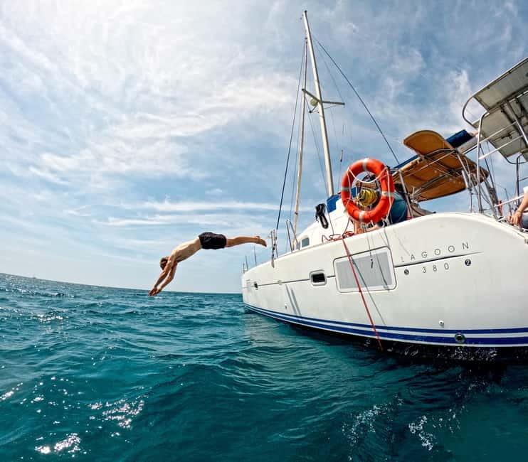 Barcelona: Catamaran Cruise w/ Sailing, Wine, & Tapa - Timing, weather, and comfort
