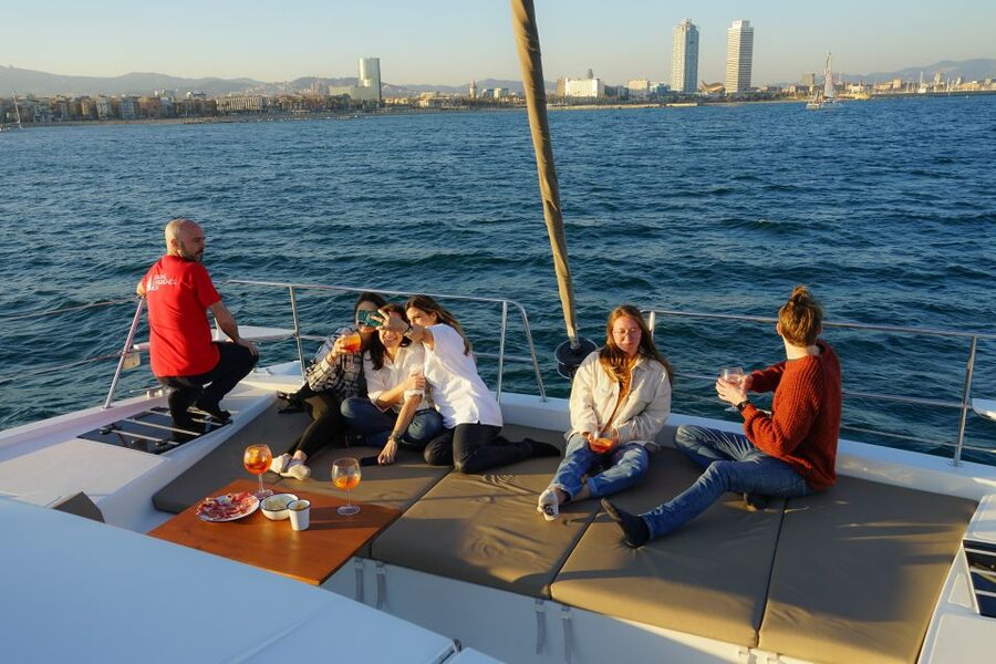 Barcelona: Private Catamaran Sailing with Drinks and Snacks - Practical details that affect your day