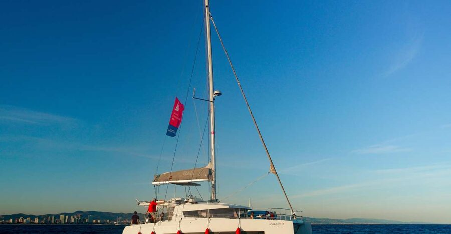 Barcelona: Private Catamaran Sailing with Drinks and Snacks - Languages, service, and the feel on board