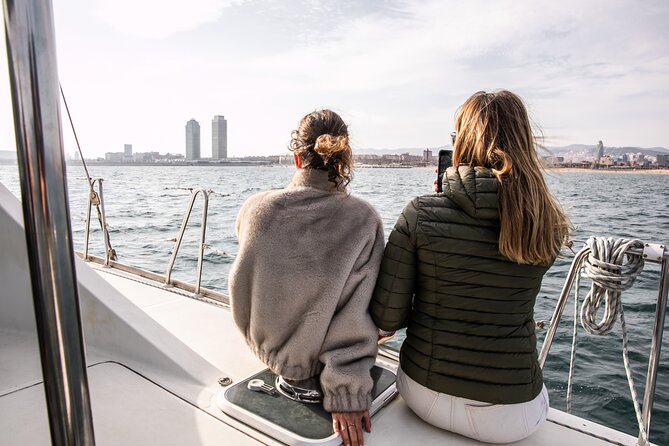Barcelona Small Group Trip by Catamaran w Tapas, Cava and Sunset - What the two-hour format really offers