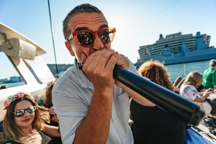 Barcelona: Sunset Catamaran Cruise with Live Music - Drinks from the onboard bar