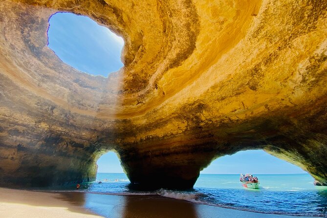 Benagil Cave Boat Tour - Catamarans or Rib - 2 H From Portimão - The route from Clube Naval de Portimão