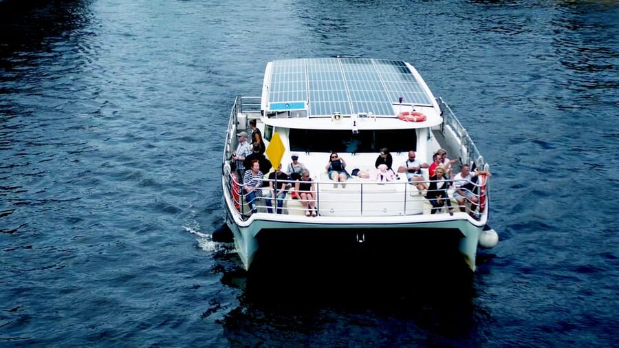 Berlin: Exclusive Boat Tour on a Solar-Powered Catamaran - Audio guides without a loudspeaker