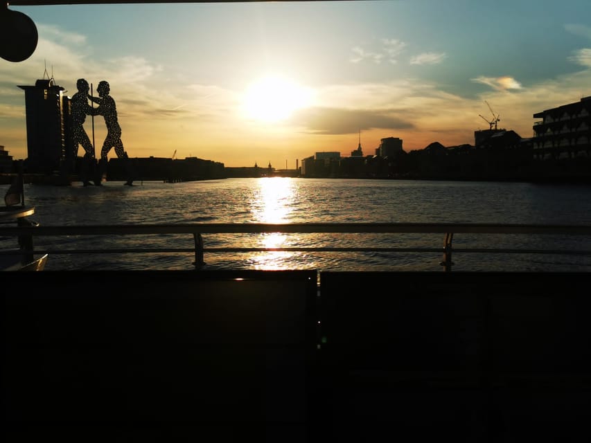 Berlin: Exclusive Boat Tour on a Solar-Powered Catamaran - Seating, weather, drinks, and comfort