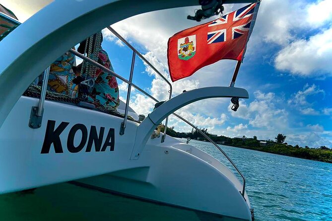 Bermuda Private Catamaran:Snorkeling, Shipwrecks & Cliff Jumping - Snorkeling over reefs and shipwreck sites
