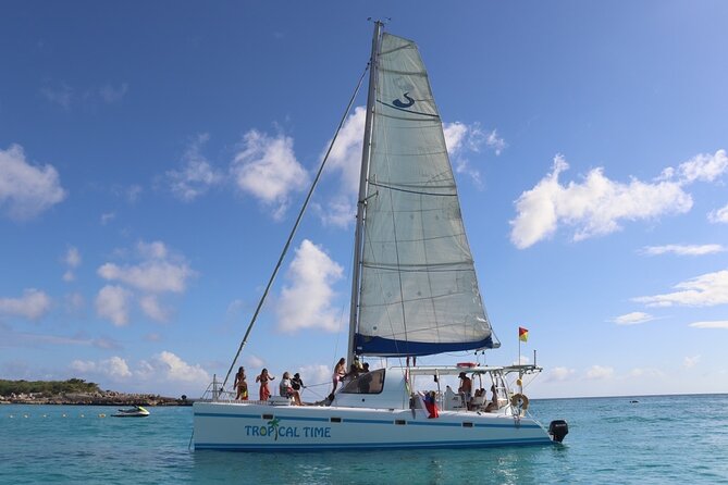 Best Sailing Catamaran, Beach and Snorkel - Cruise Ship Friendly - Little Bay for snorkeling